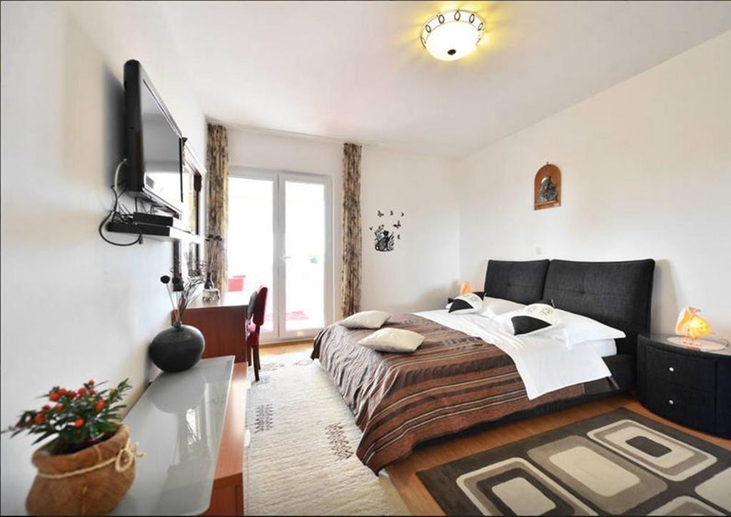 Sanda Apartament Promajna