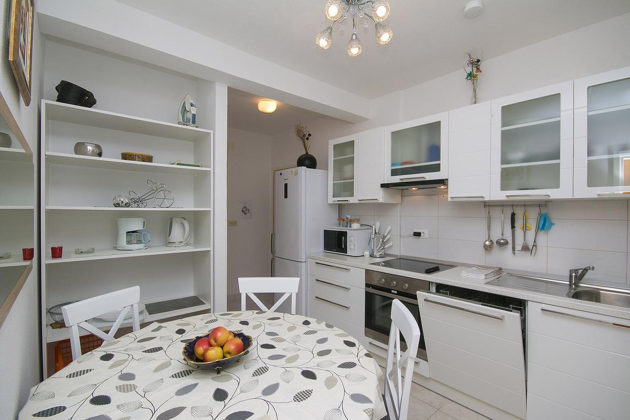 Sanda Apartament