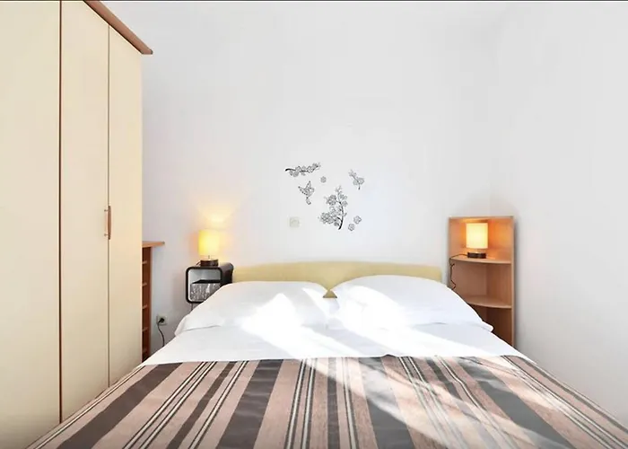 Apartments Sanda