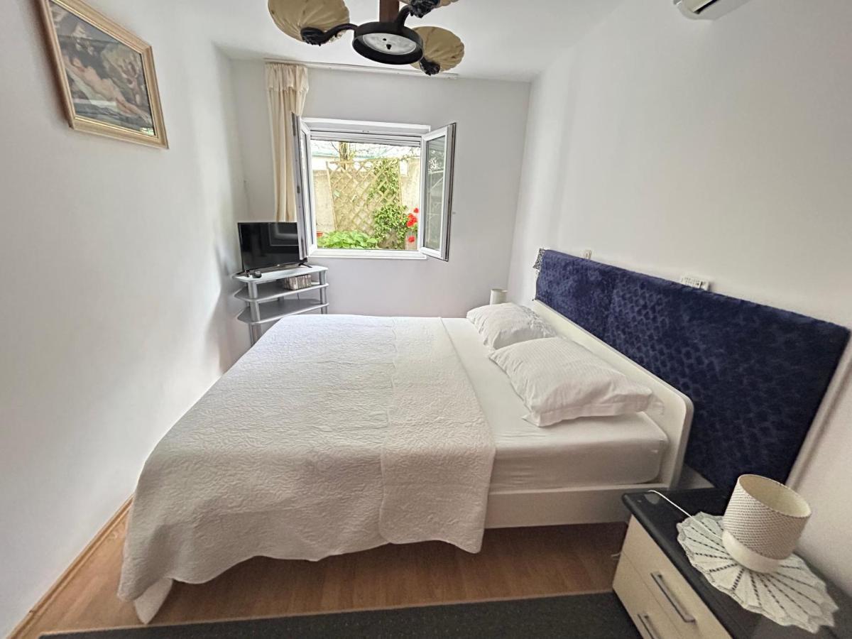 Apartment Sanda Promajna