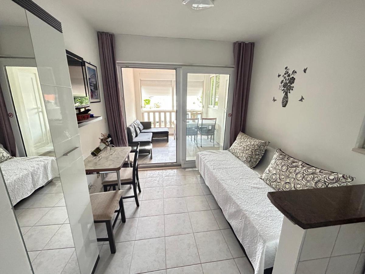 Sanda Apartment Promajna