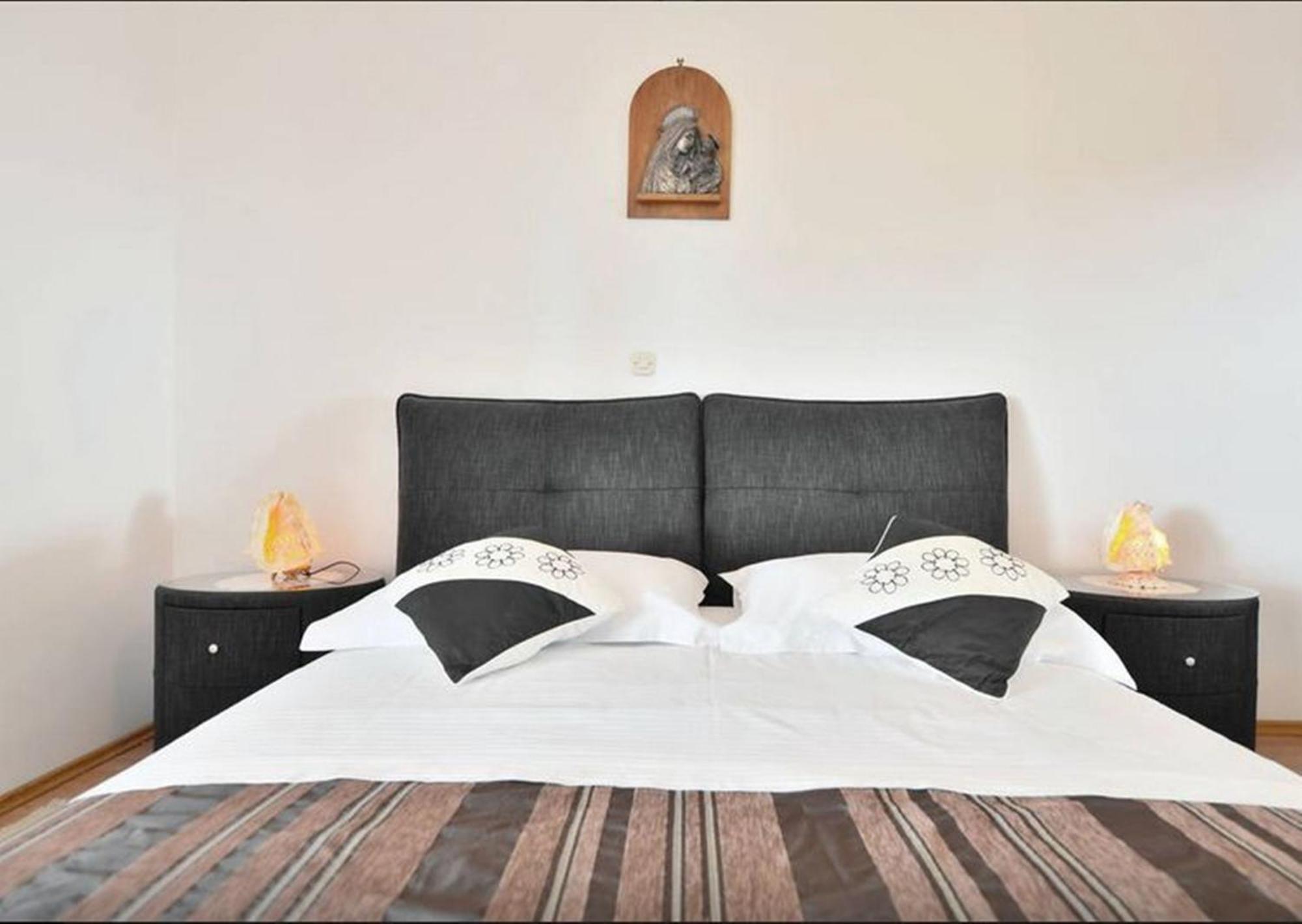 Sanda Apartment